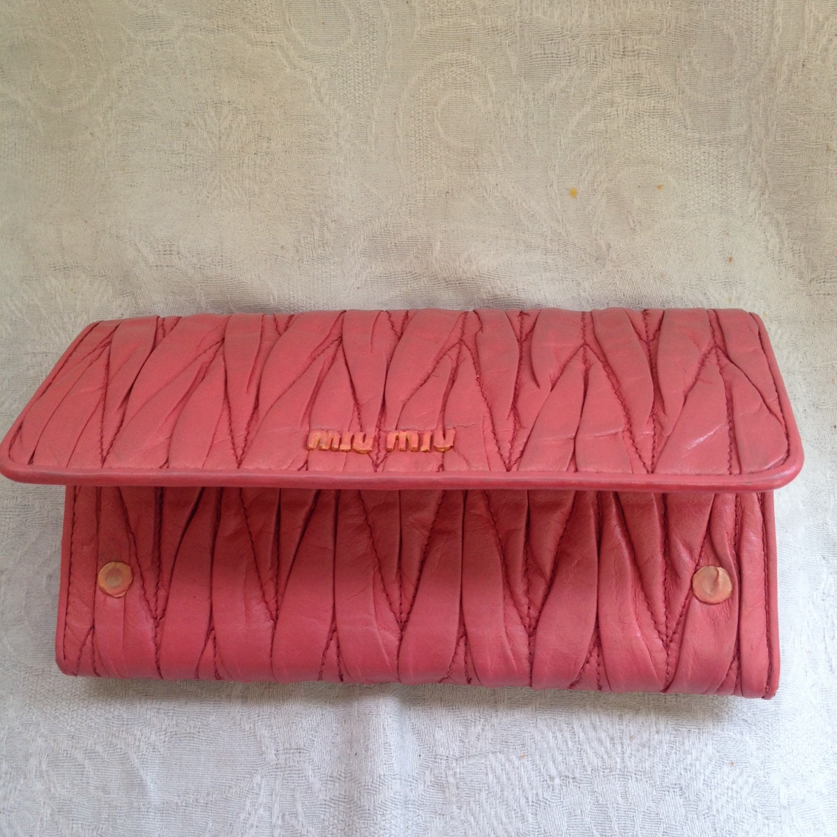 池袋　財布　ソファー、鞄、バッグ、修理、張替、黒ずみ汚れ、クリーニング、色移り、すれ傷　　ピンク　MIUMIU　21